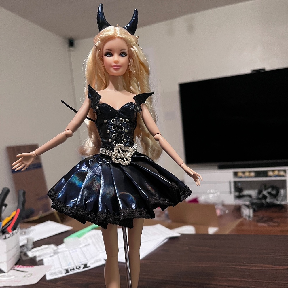 Metallic Purple Devil Costum with Bat Wings Fit Muse Model Barbie, Poppy Parker